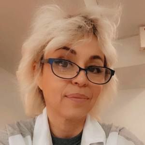 Meet your Posher, Stefanie